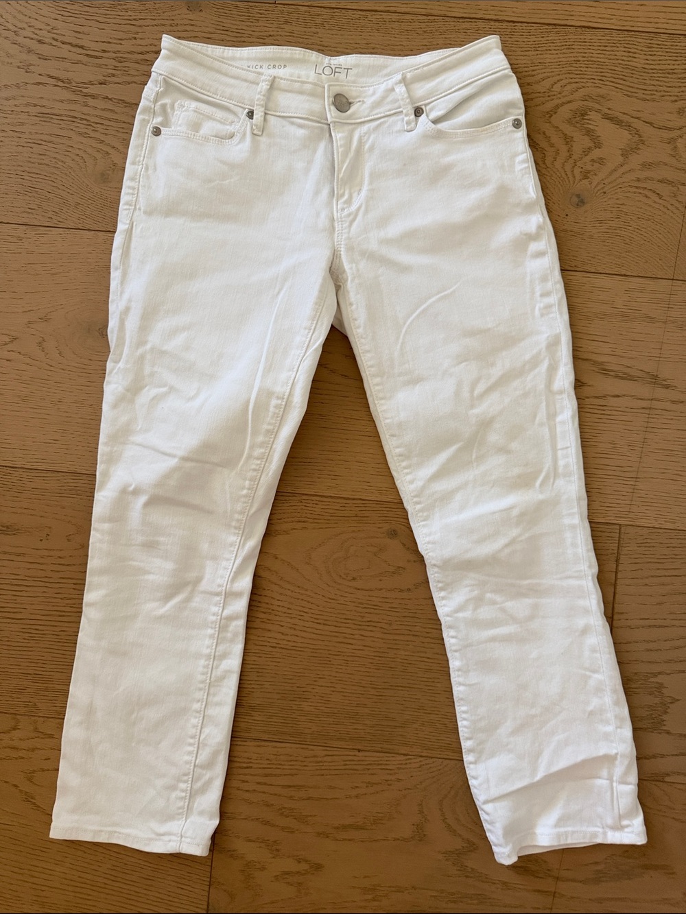 LOFT Curvy Kick Crop Jeans